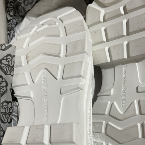 Alexander McQueen boots. Size 11 brand new worn to try on. - Picture 7 of 8